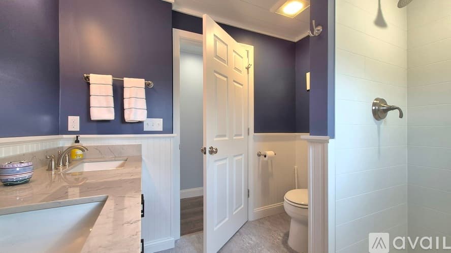 Wells House: 22 Gold Ribbon Dr
