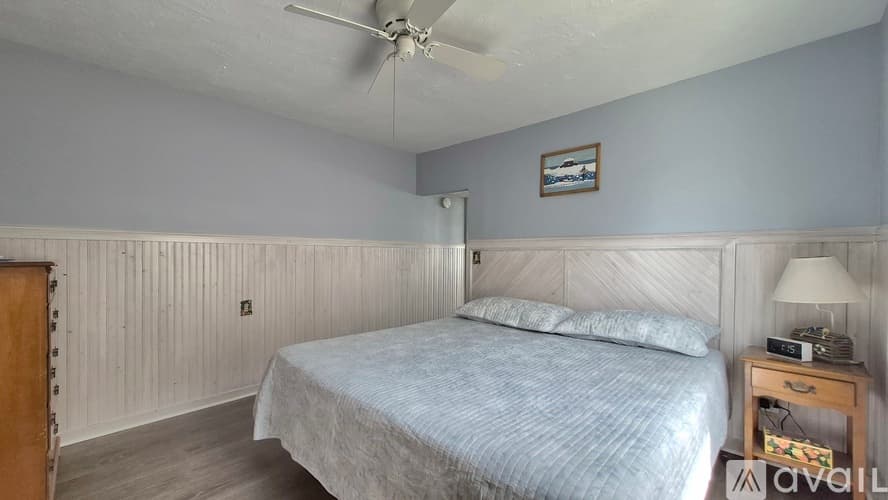 Wells House: 22 Gold Ribbon Dr