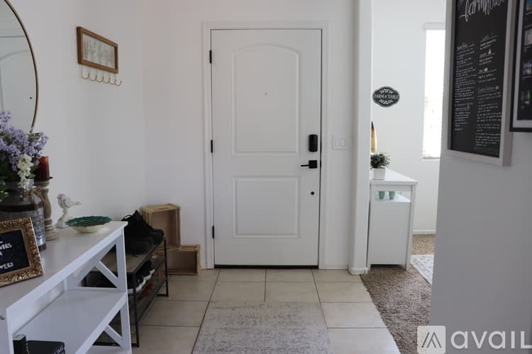 Florence House: 11332 East Sunflower Court