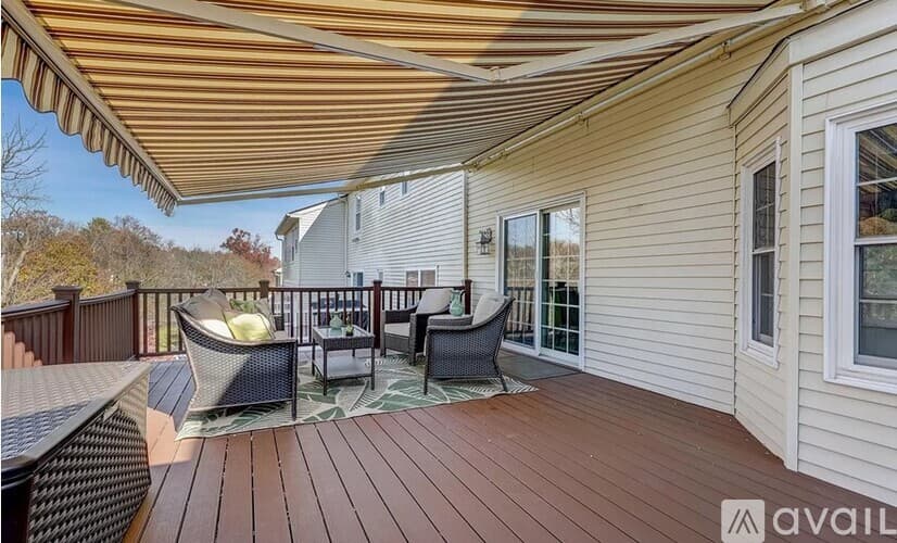 Sanatoga Townhome: 48 Shelly Lane