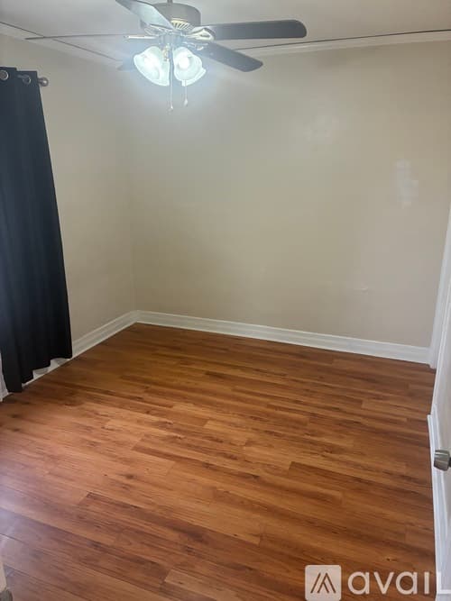 Alhambra House: 1320 Elm Street