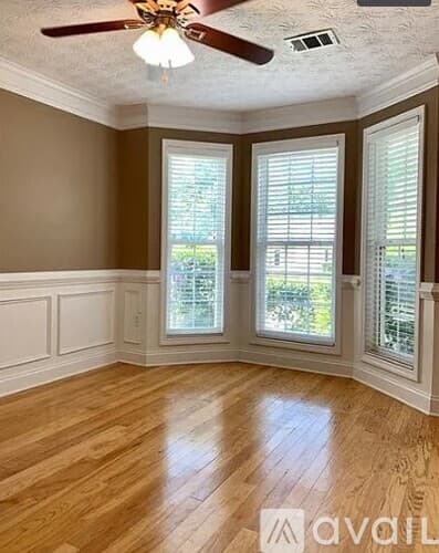 Buford House: 4442 Keenly Valley Dr NE