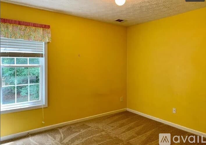 Buford House: 4442 Keenly Valley Dr NE