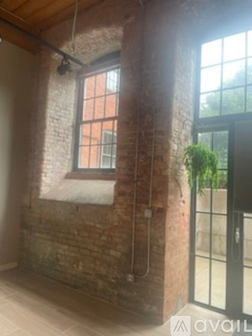 Greenville Condo: 400 Mills Avenue