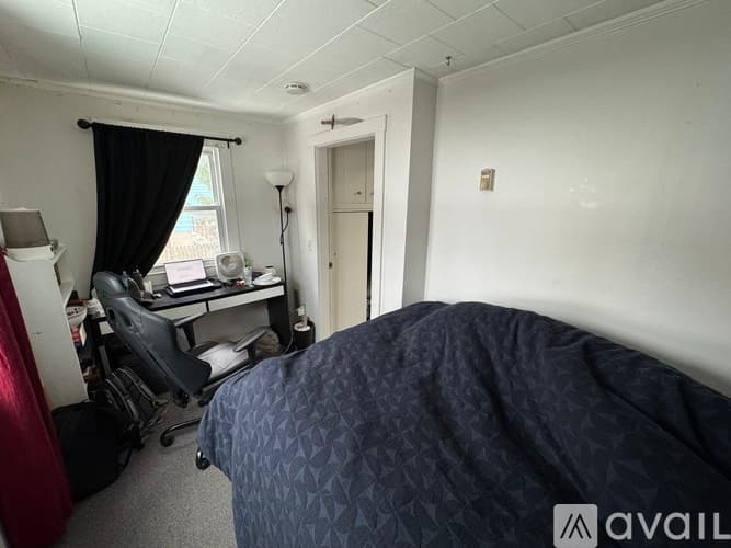 Somerville Apartment: 11 Burnham St