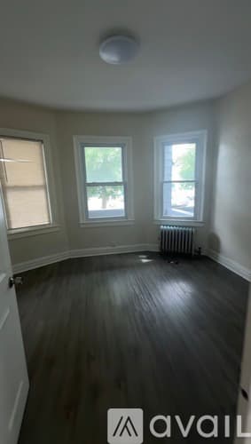 Passaic Apartment: 164 Autumn St