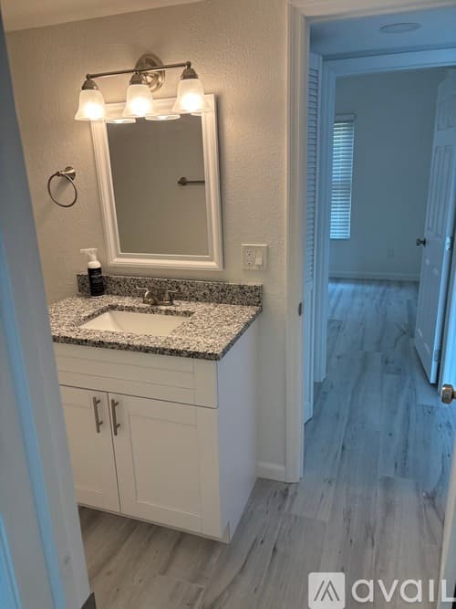 Fort Myers Condo: 16881 Davis Rd