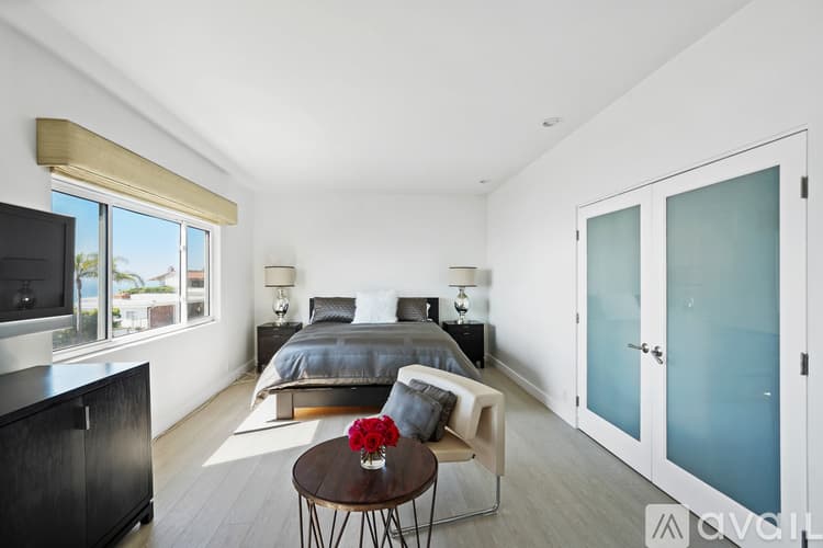 Malibu Condo: 18101 Coastline Drive