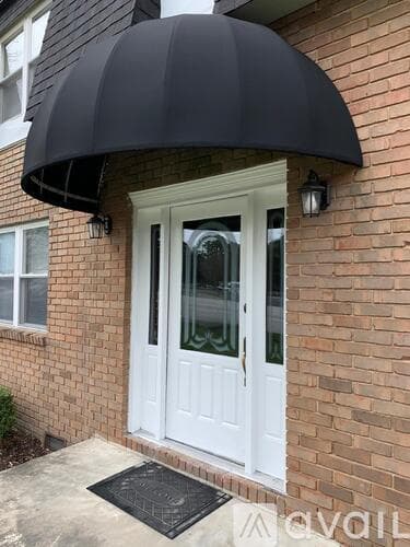 Signal Mountain Apartment: 1010 Ridgeway Avenue