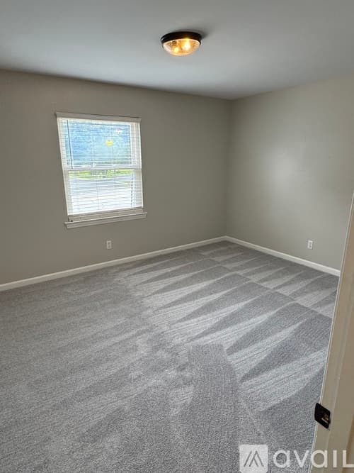 Signal Mountain Apartment: 1010 Ridgeway Avenue