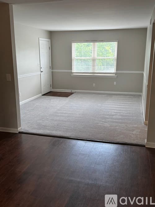 Signal Mountain Apartment: 1010 Ridgeway Avenue