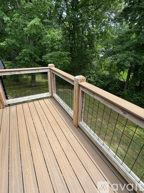 Signal Mountain Apartment: 1010 Ridgeway Avenue