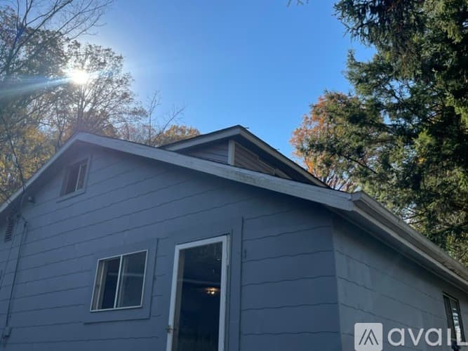 Monroeville House: 4860 William Penn Highway