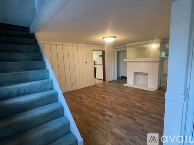 Monroeville House: 4860 William Penn Highway
