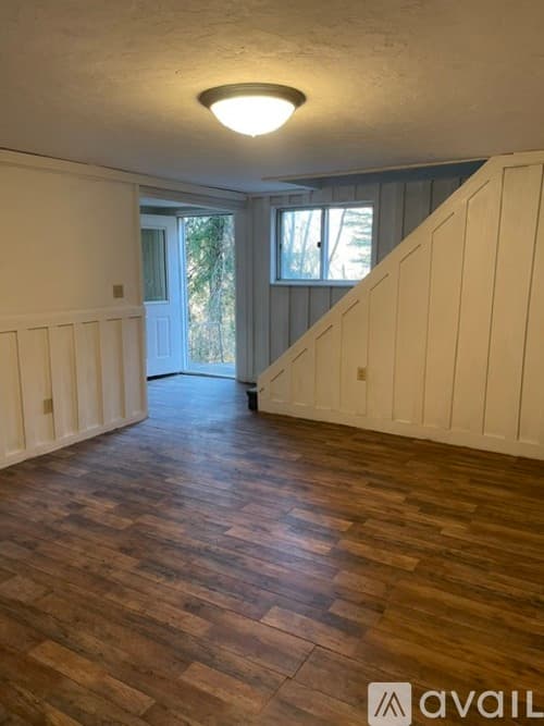Monroeville House: 4860 William Penn Highway
