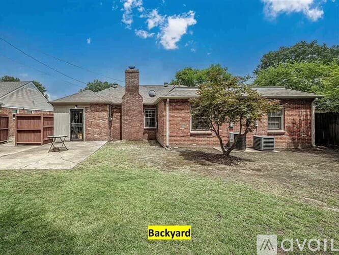 Memphis House: 5585 Milford Road