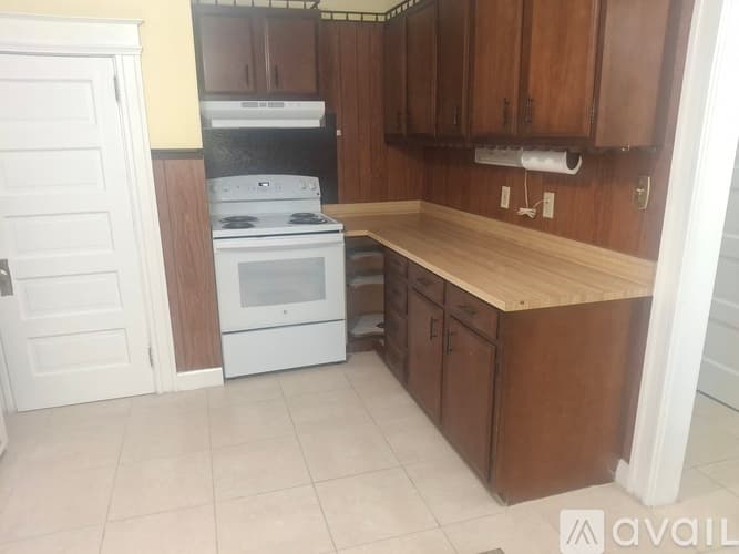 Hartford Apartment: 422 Prospect Ave