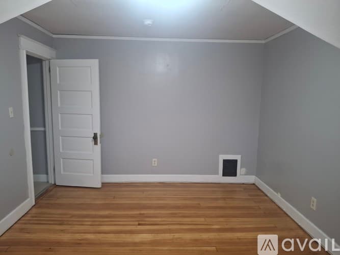 Hartford Apartment: 422 Prospect Ave