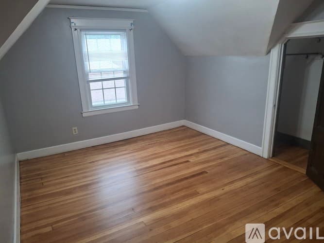 Hartford Apartment: 422 Prospect Ave