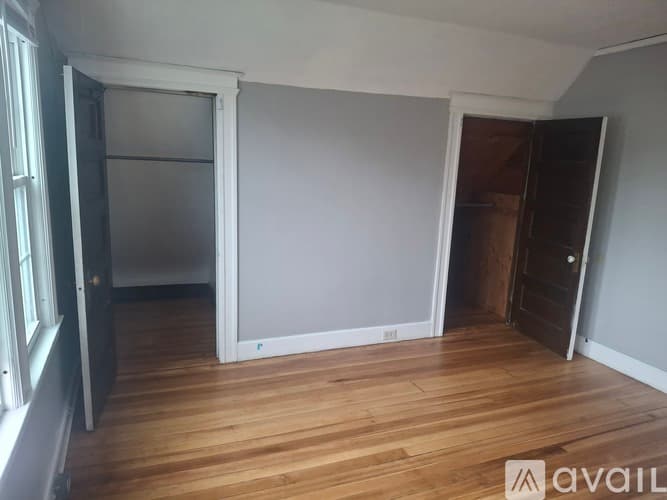 Hartford Apartment: 422 Prospect Ave