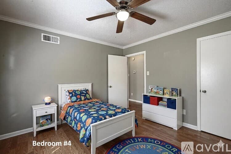 Memphis House: 5585 Milford Road