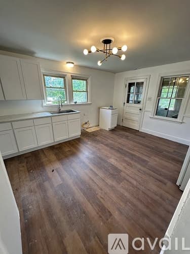 Waterbury Apartment: 417 N Walnut St