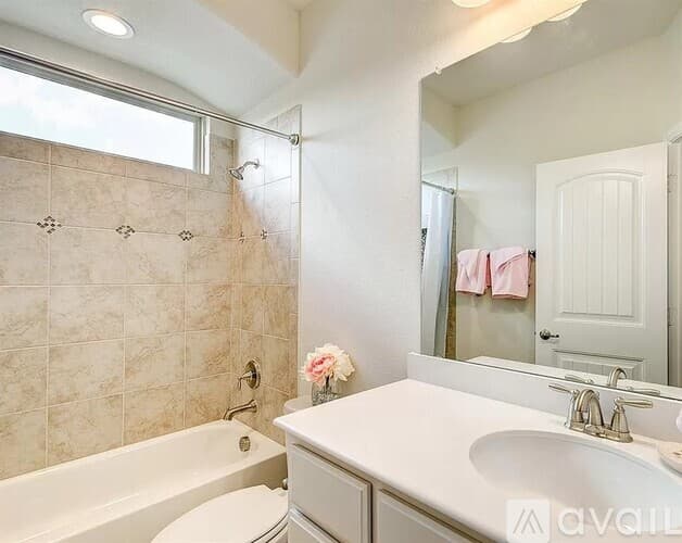 Aledo House: 144 Peace Pl