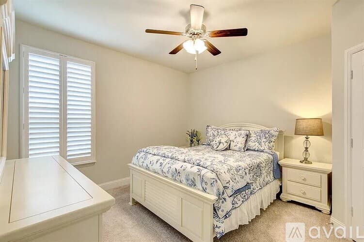 Aledo House: 144 Peace Pl