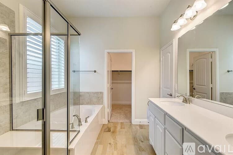Aledo House: 144 Peace Pl