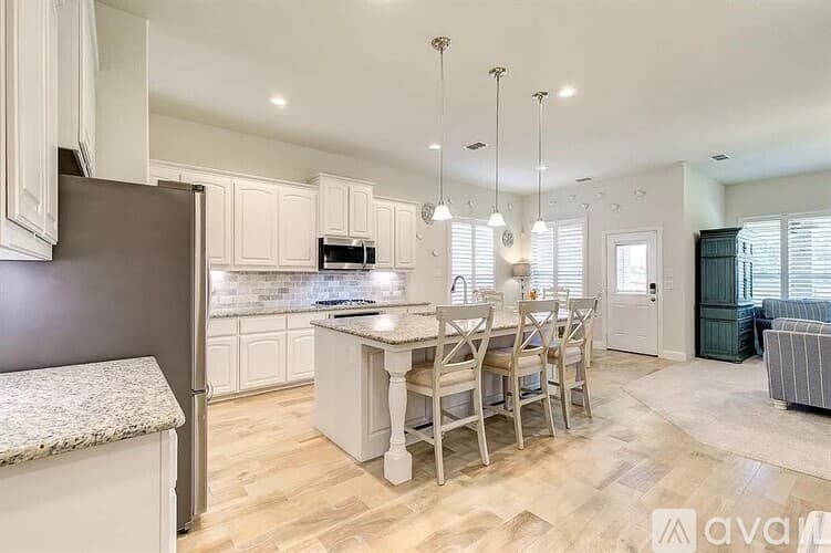 Aledo House: 144 Peace Pl