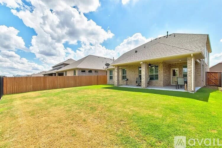 Aledo House: 144 Peace Pl