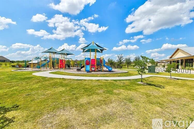 Aledo House: 144 Peace Pl