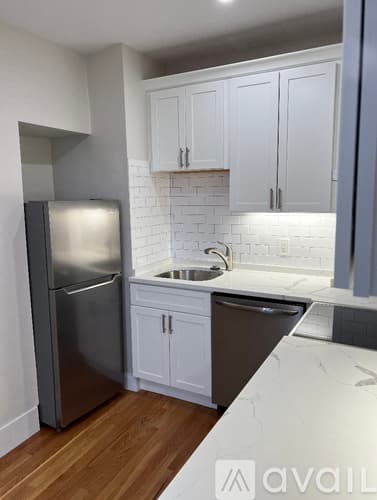Boston Apartment: 13 Anderson St