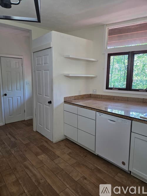 Mount Jackson Apartment: 8148 Supinlick Ridge Rd