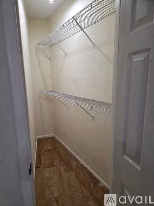 Mount Jackson Apartment: 8148 Supinlick Ridge Rd