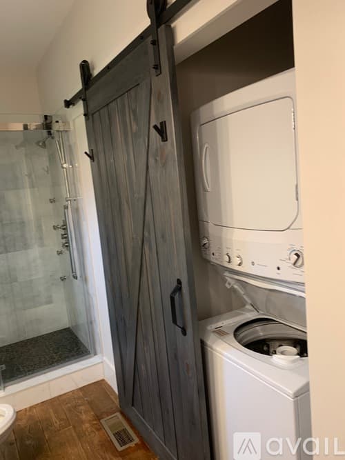 Nebo Apartment: Bayshore Drive