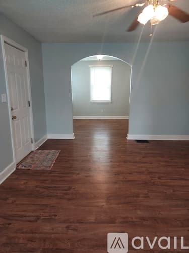 Spartanburg House: 813 Hillwood Avenue