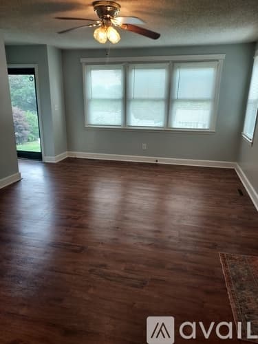 Spartanburg House: 813 Hillwood Avenue