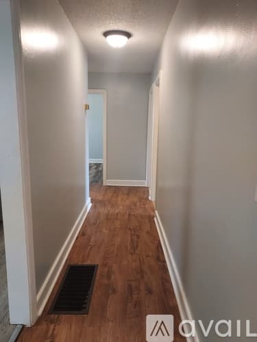 Spartanburg House: 813 Hillwood Avenue