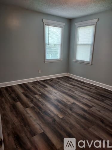 Spartanburg House: 813 Hillwood Avenue