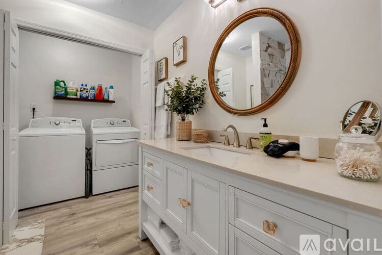 Tallahassee Townhome: 417 Williams St