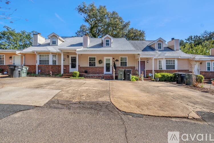 Tallahassee Townhome: 417 Williams St