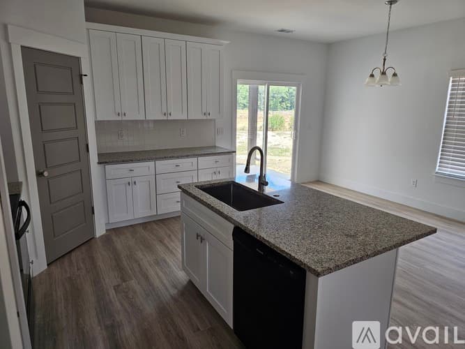 Clinton House: 225 Essex Drive