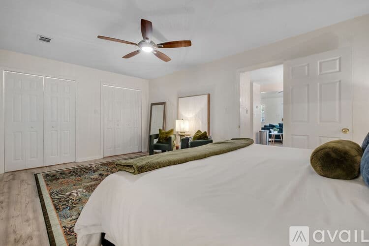 Tallahassee Townhome: 417 Williams St