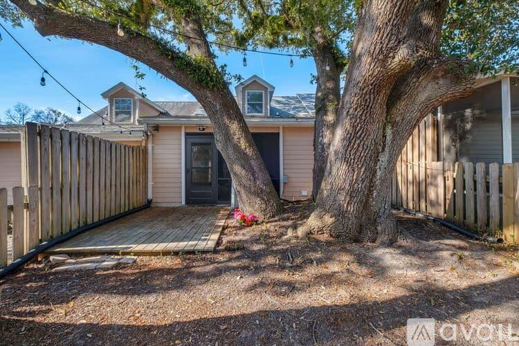 Tallahassee Townhome: 417 Williams St
