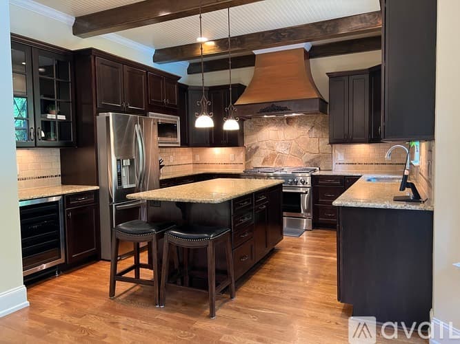 Wake Forest House: 4101 Heritage View Trail