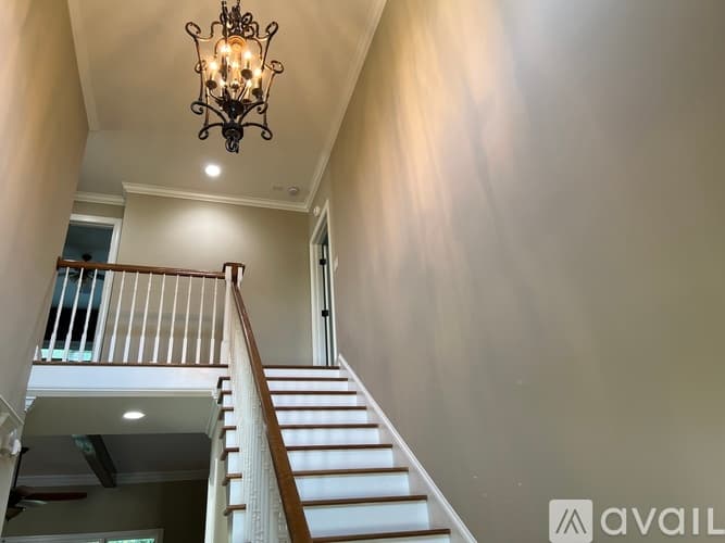 Wake Forest House: 4101 Heritage View Trail