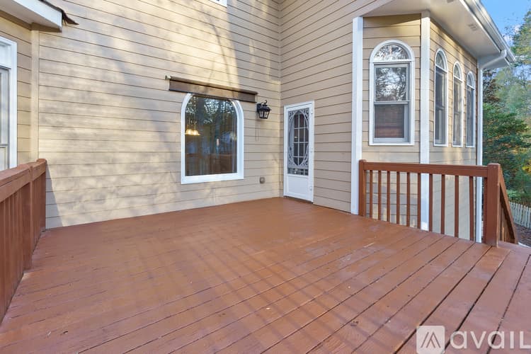 Alpharetta House: 495 Pine Bough Ct