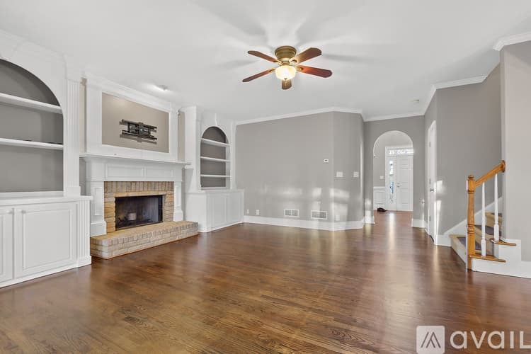 Alpharetta House: 495 Pine Bough Ct