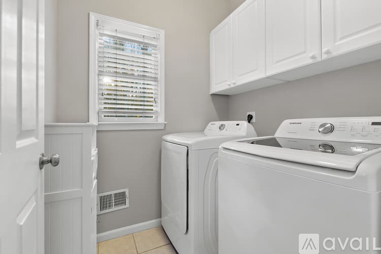 Alpharetta House: 495 Pine Bough Ct